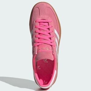 Spezial sambas Women's Vibrant Pink and White Sneakers